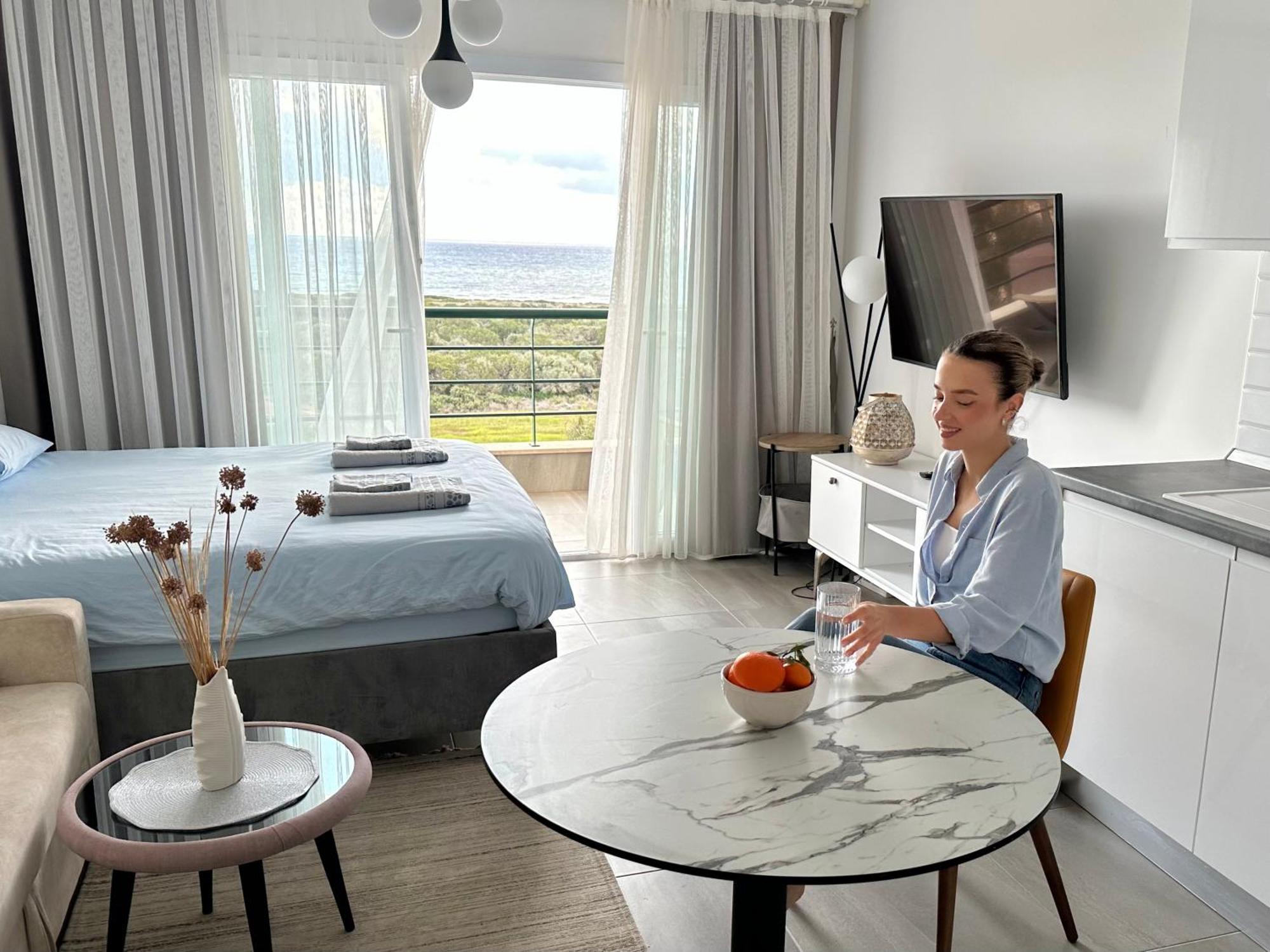 Relaxing Apartaments Near The Sea Vokolidha Экстерьер фото